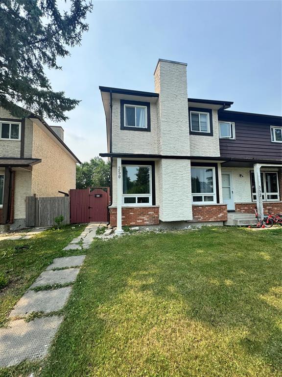 Property Photo: 350 Murray Avenue MB R2V 4H8