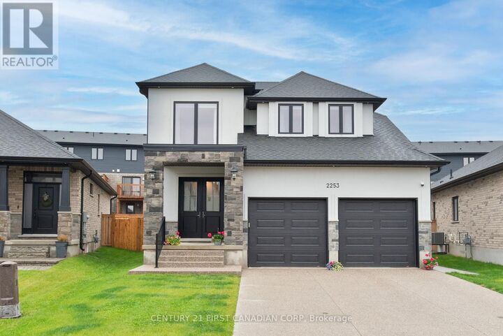 Photo de la propriété:  2253 Linkway Boulevard  ON N6K 4N9