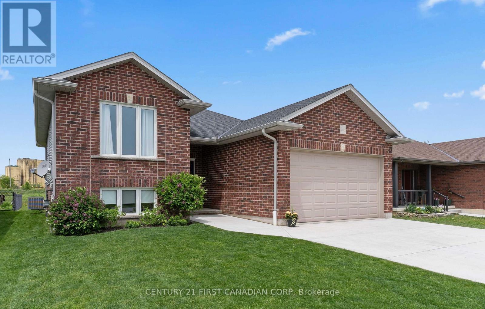 Property Photo: 246 South Street ON N0L 1M0