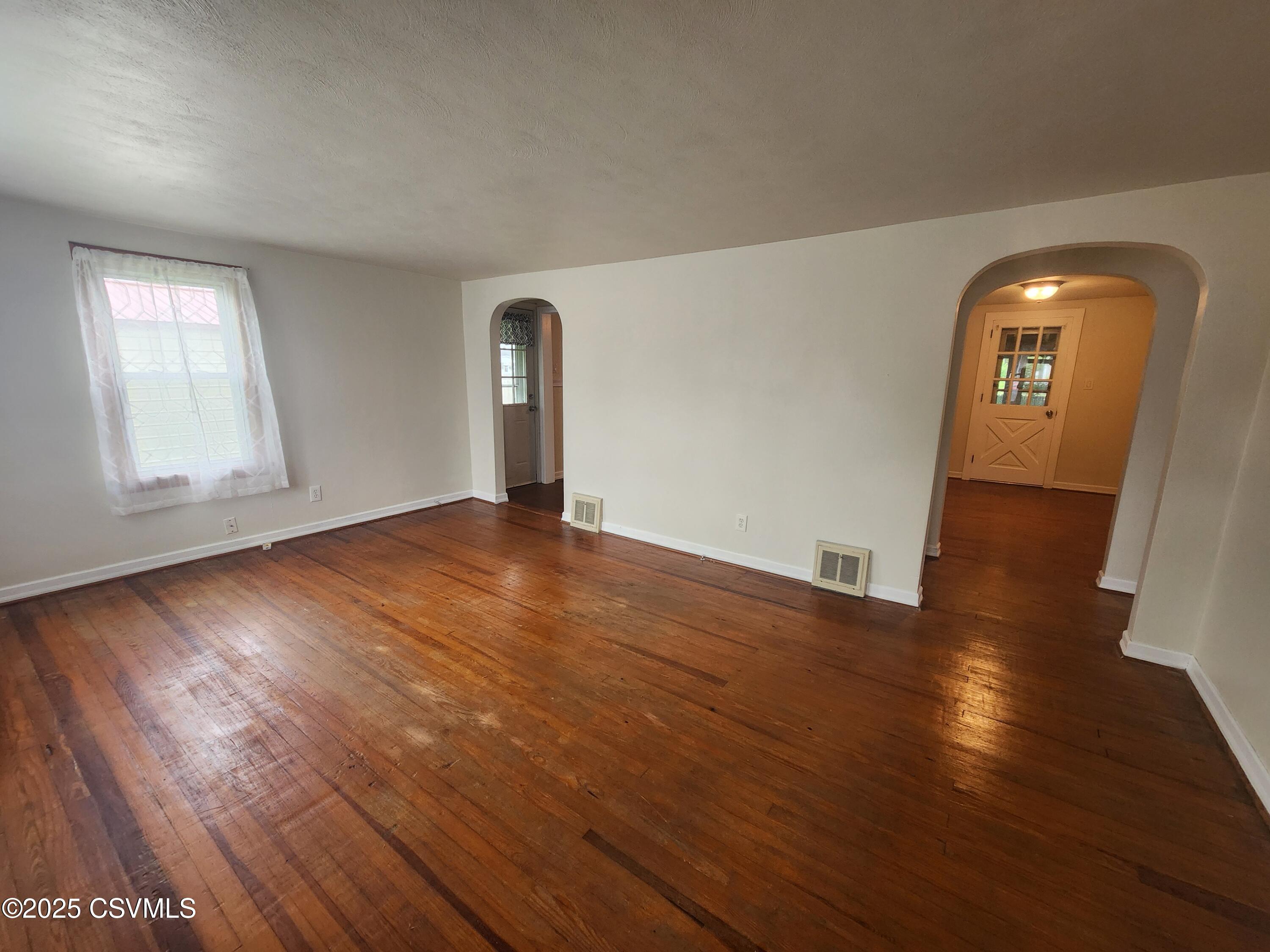 Property Photo: 311 E 15th Street PA 18603