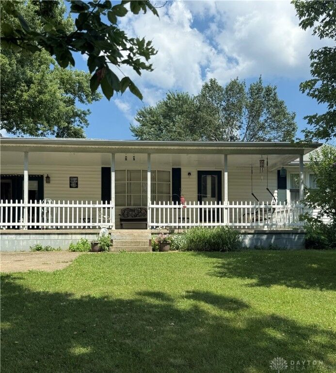 Property Photo: 9596 Roberts Drive OH 45005