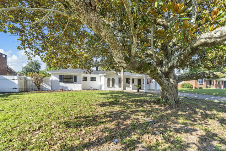 Property Photo:  238 NW Holmes Boulevard  FL 32548 