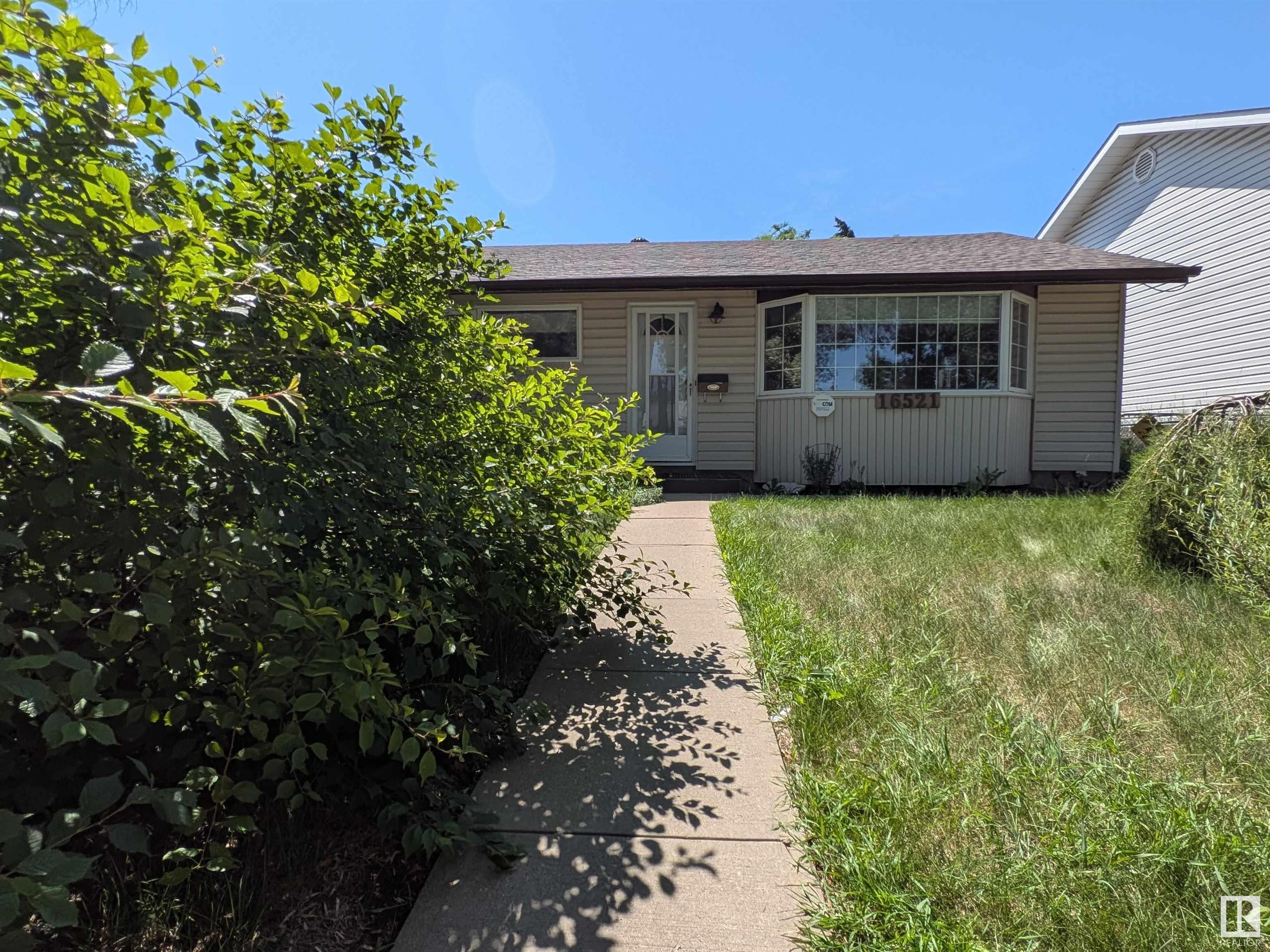 Property Photo: 16521 106 Avenue NW AB T5P 0X1