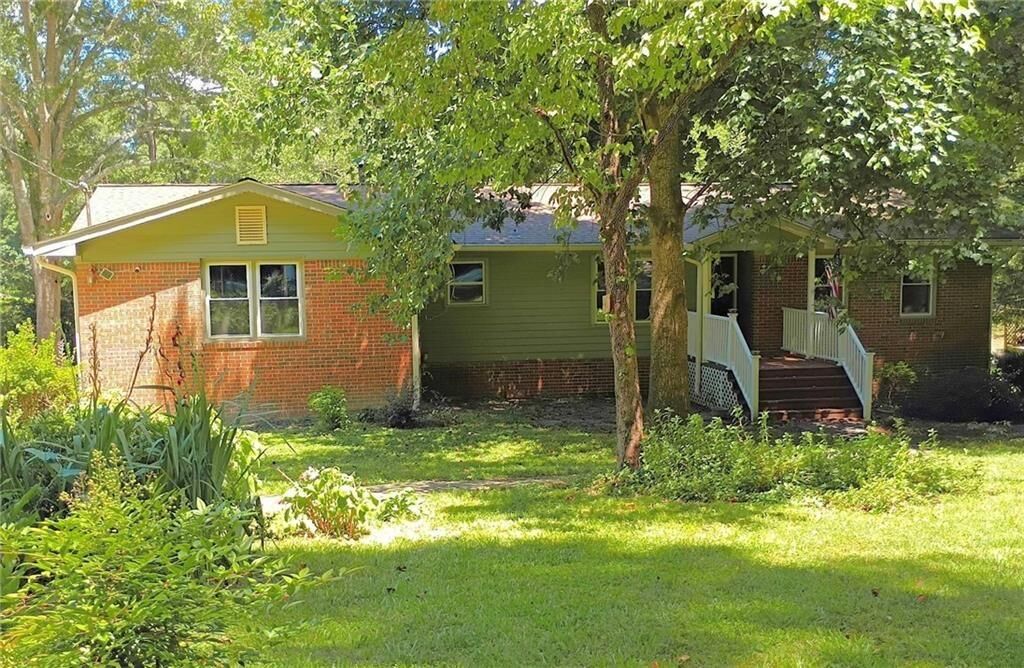 Property Photo: 2545 Rockbridge Road NW GA 30012