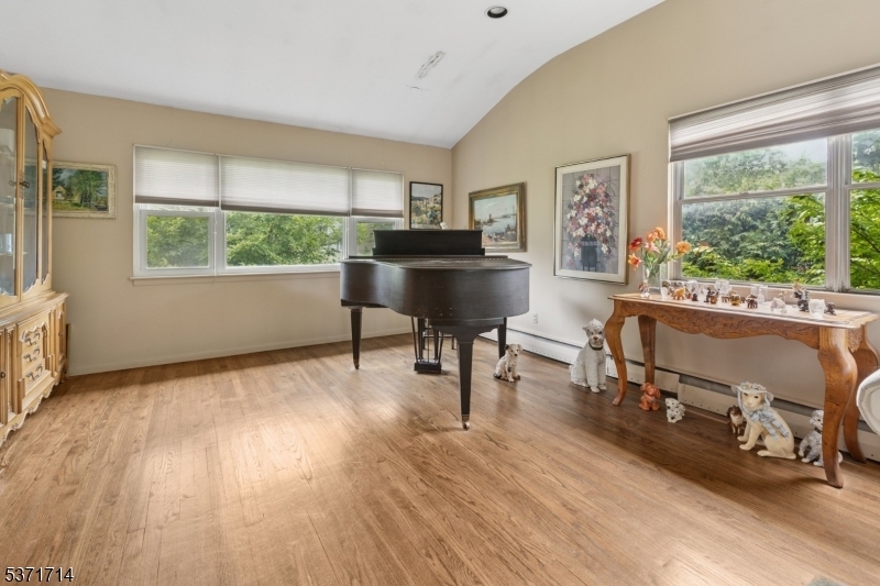 Property Photo:  46 Hemlock Ter  NJ 07081 