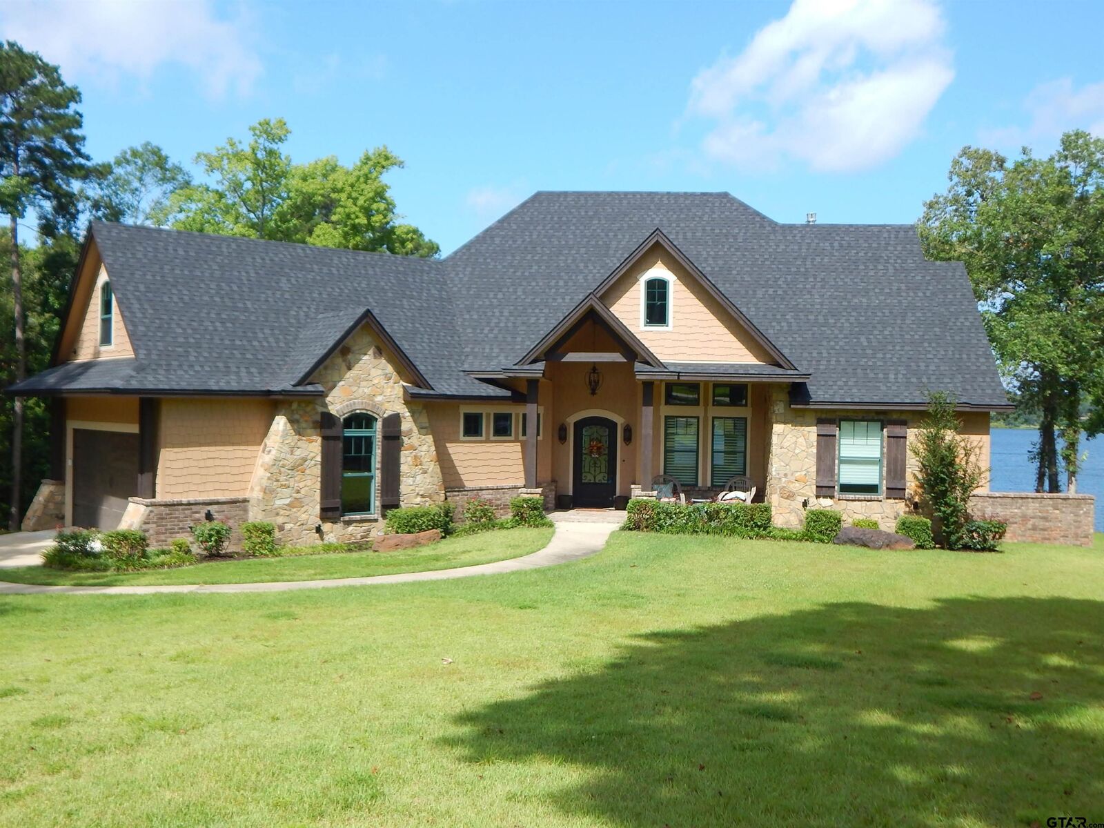 Property Photo: 2142 Fawn Crossing TX 75644