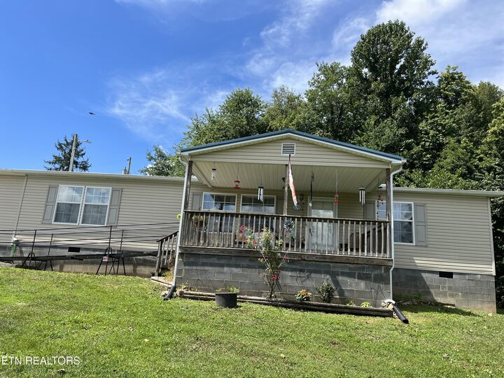 Property Photo: 142 Lone Holly Lane TN 37825
