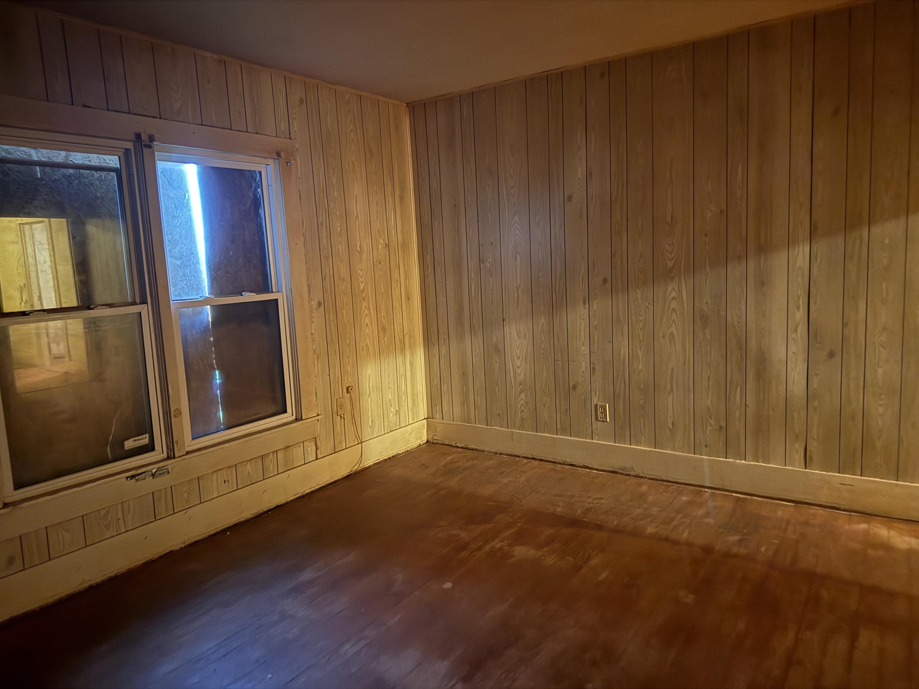 Property Photo: 430 S Emerald TX 79322
