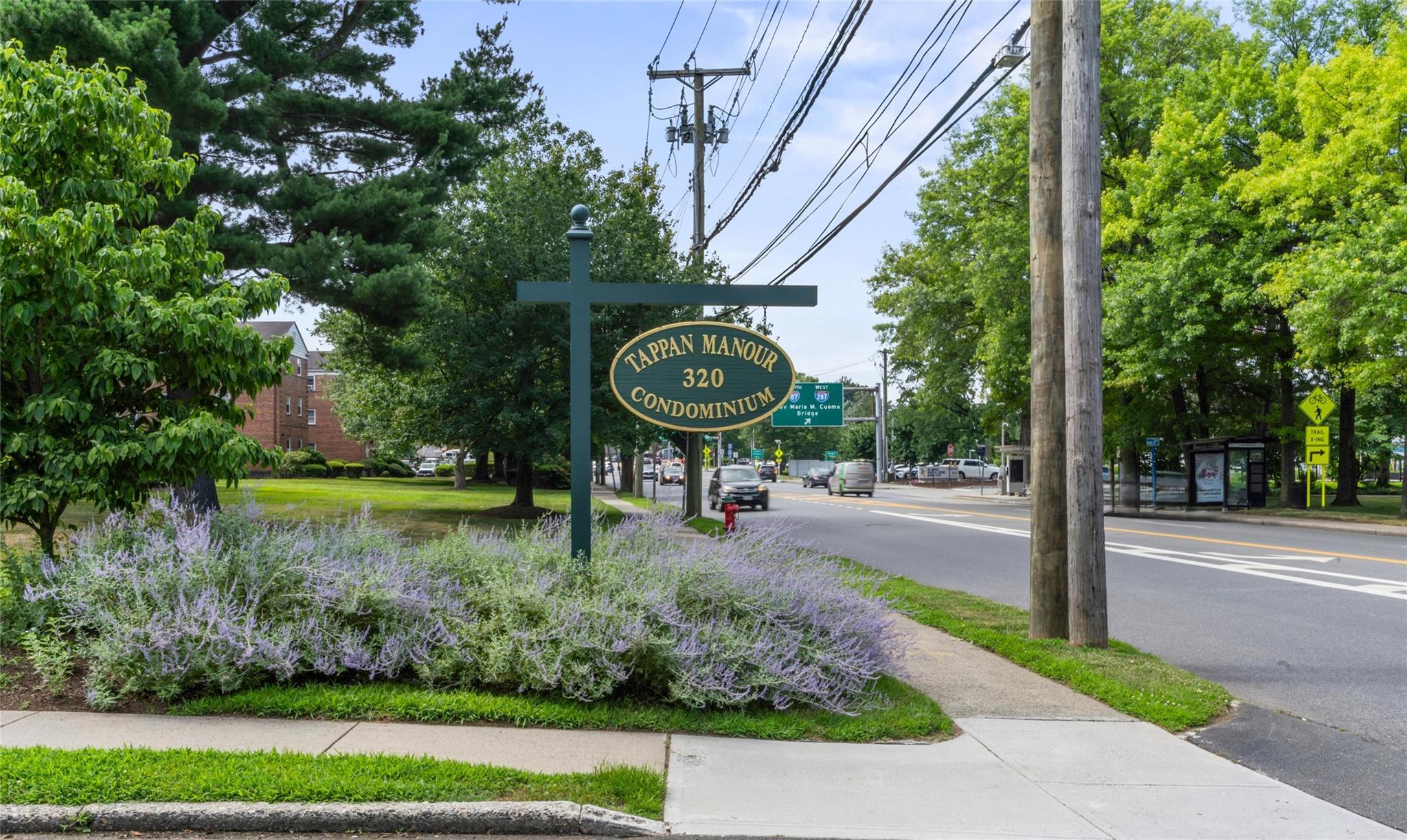 Property Photo: 300 S Broadway 1C NY 10591