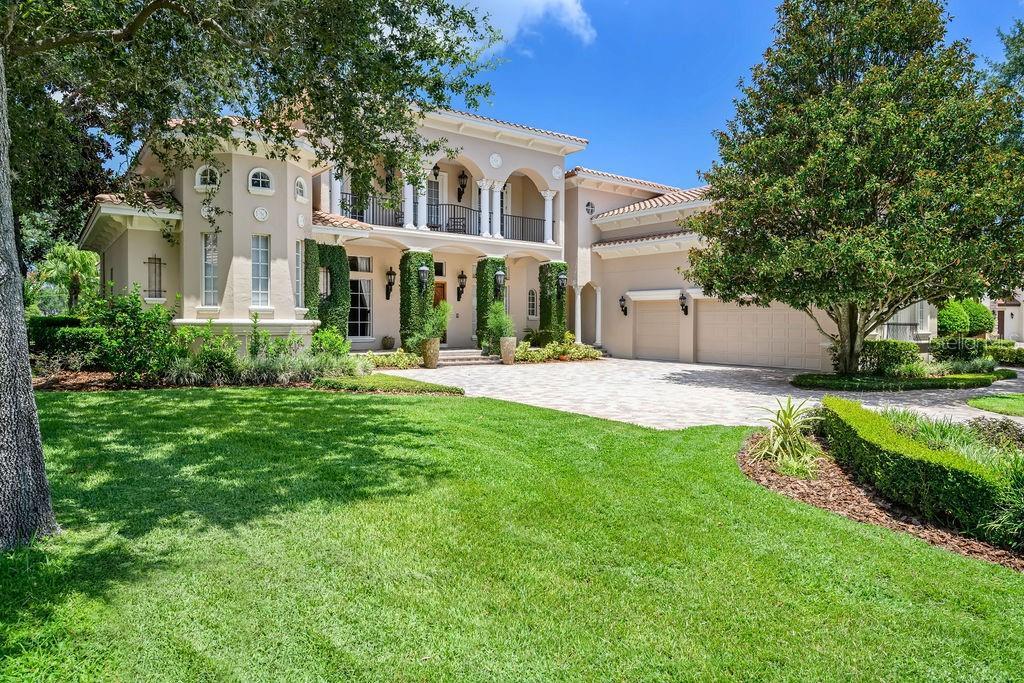 Property Photo: 11209 Macaw Court FL 34786