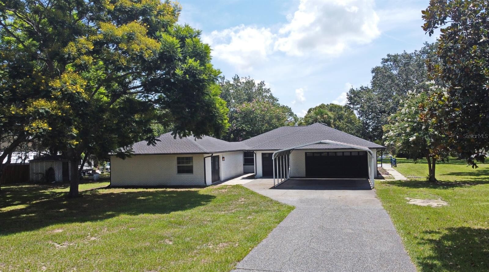 Property Photo: 26850 Trimpi Road FL 34797