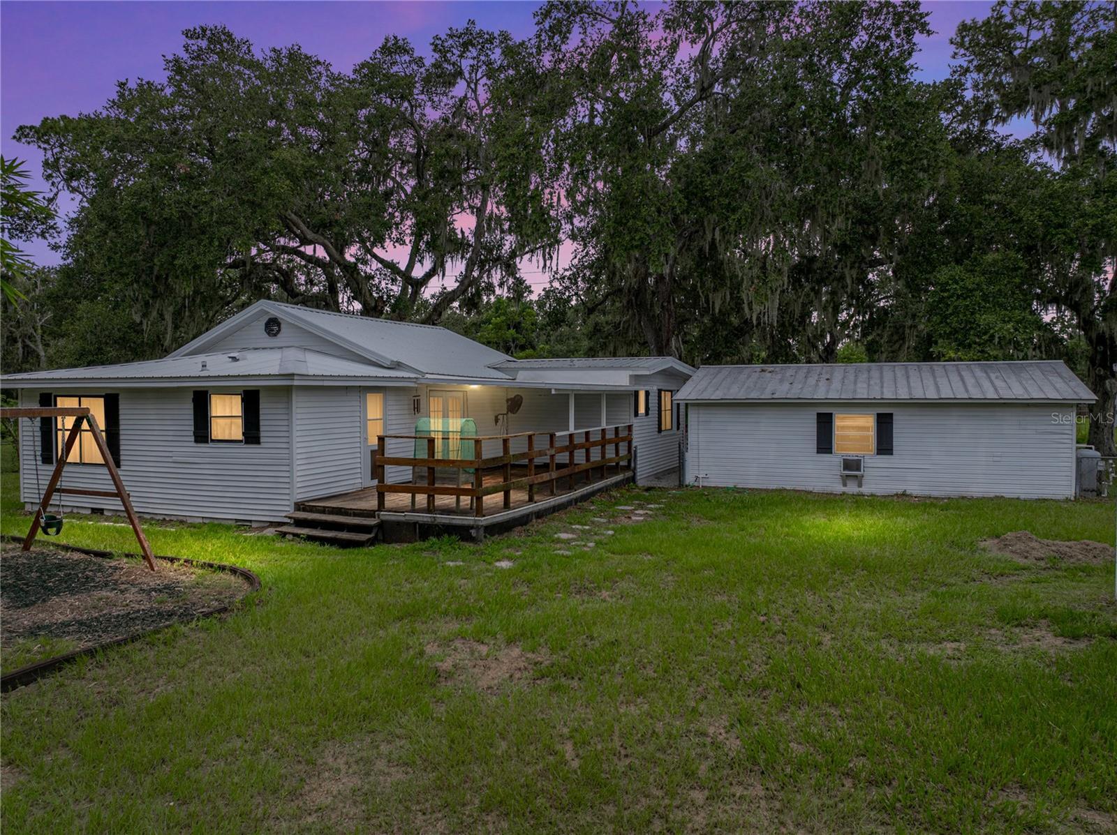 Property Photo: 2240 Parker Road FL 33811