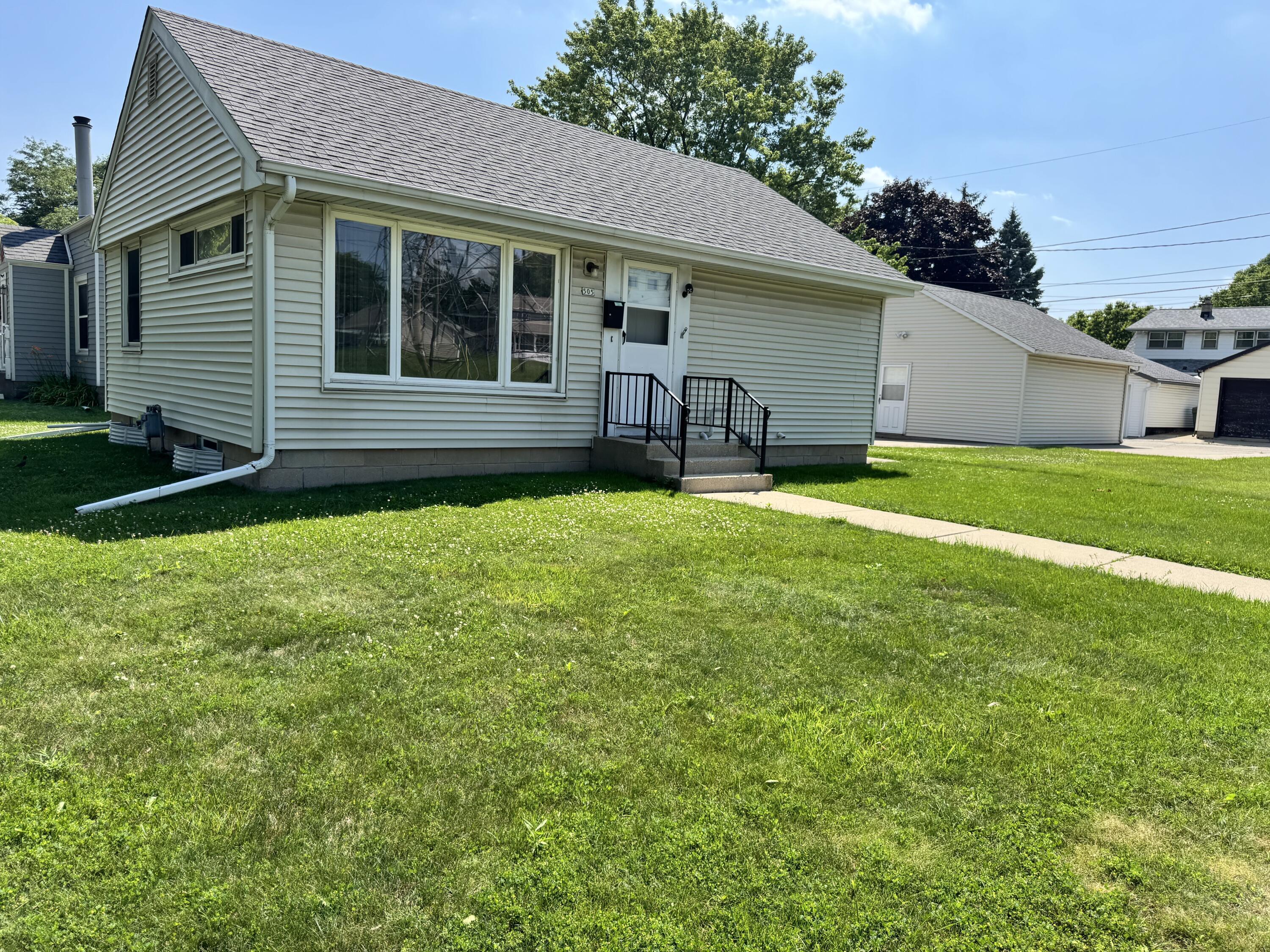 Property Photo: 505 W Waterford Ave WI 53207