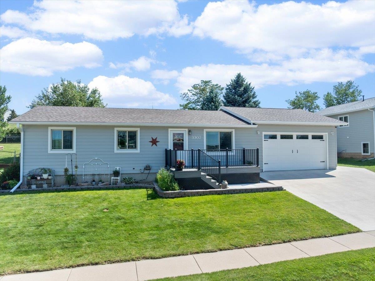 3307 S 11th Avenue  Spearfish SD 57783 photo