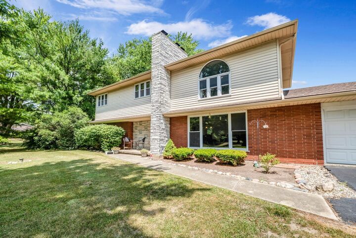Property Photo: 9822 W Pauling Road IL 60449