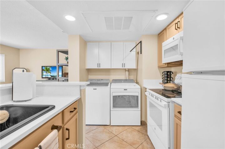3647 Oak Creek Drive C  Ontario CA 91761 photo