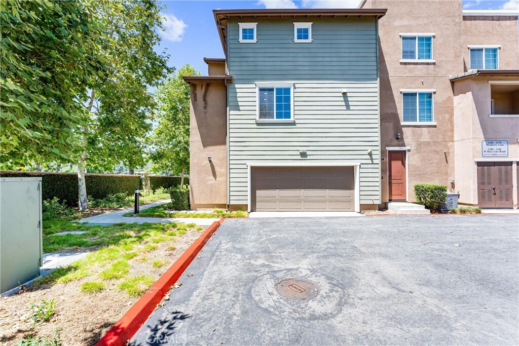 Property Photo: 1166 Newberry Lane 1 CA 91711
