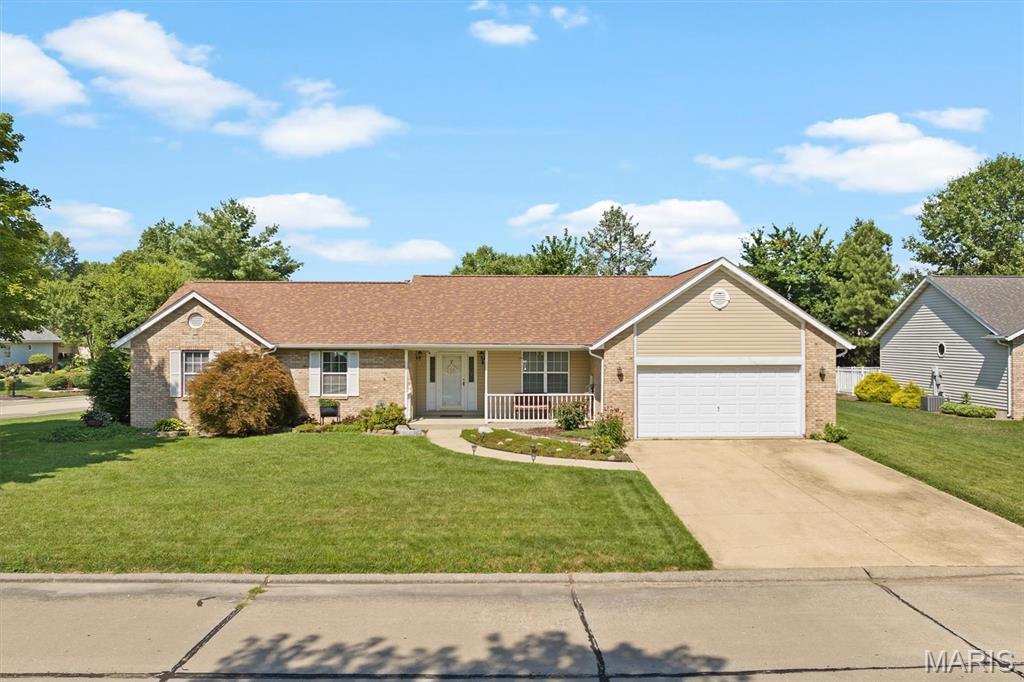 Property Photo: 300 Kingsbury Court IL 62249