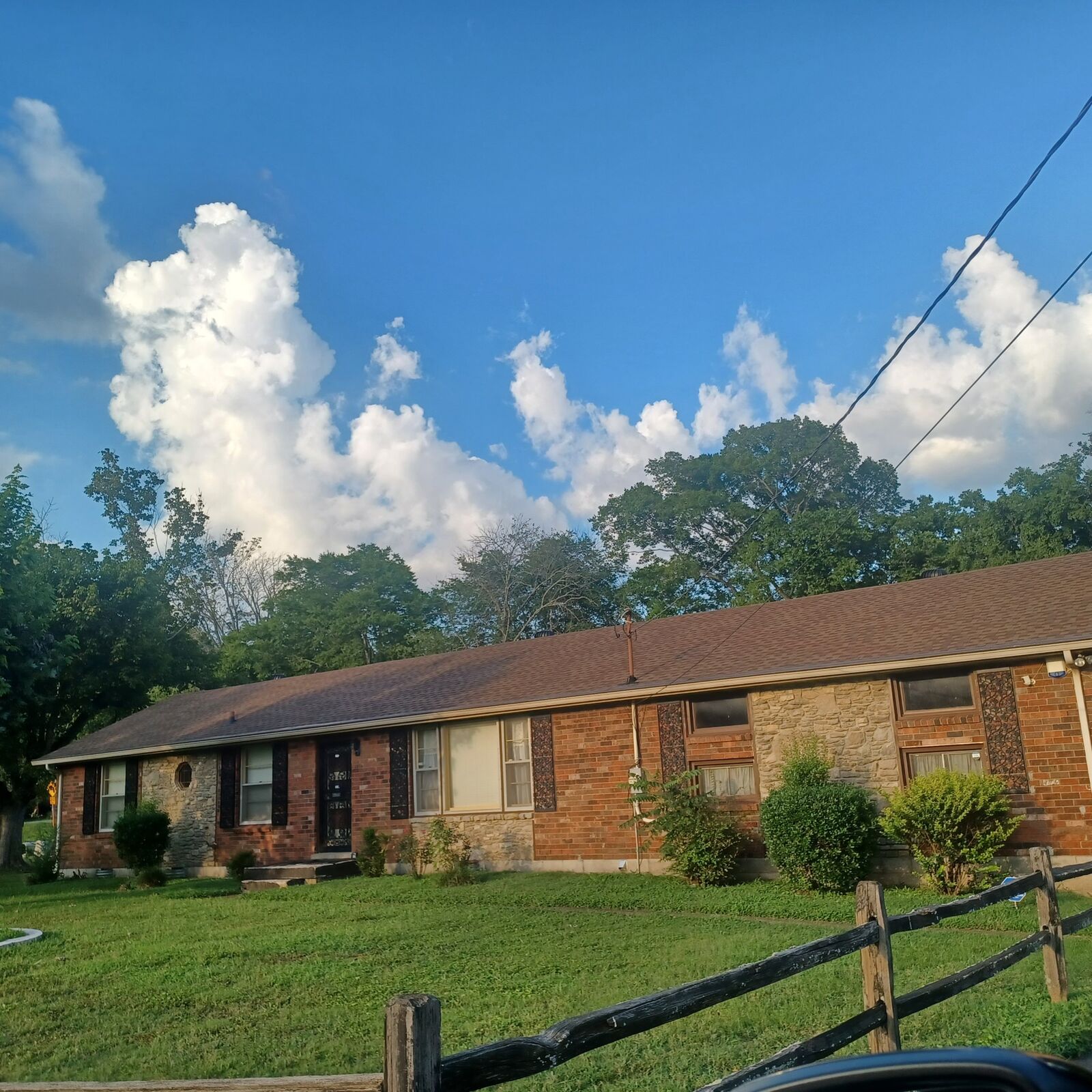 Property Photo:  3811 Marydale Ct  TN 37207 
