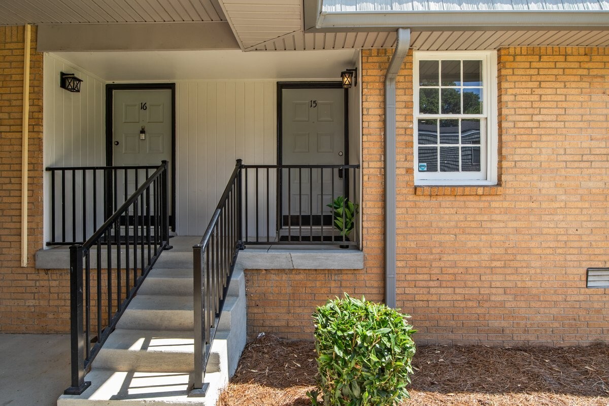 Property Photo: 510 Basswood Ave 15 TN 37209