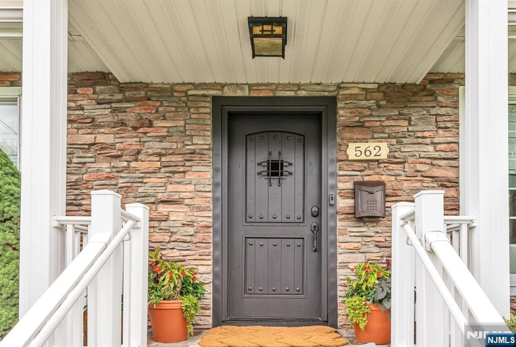 Property Photo: 562 Barnett Place NJ 07450