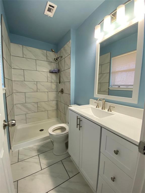 Property Photo: 6708 Flamingo Road TX 75402