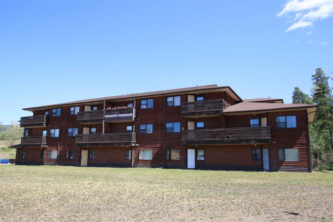 195 Chamberlain Crescent 206  Tumbler Ridge BC V0C 2W0 photo