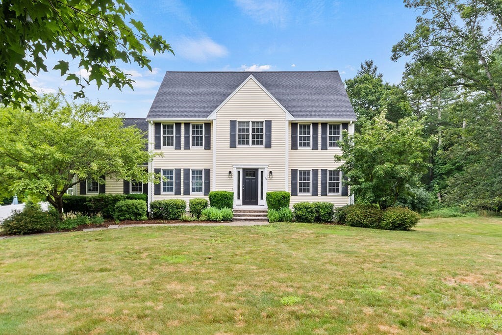 34 River Edge Rd  Mansfield MA 02048 photo