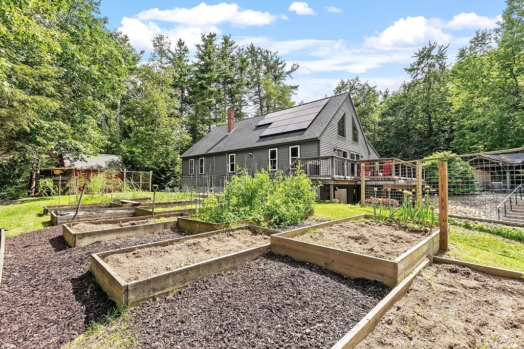 Property Photo: 737 New West Townsend MA 01462
