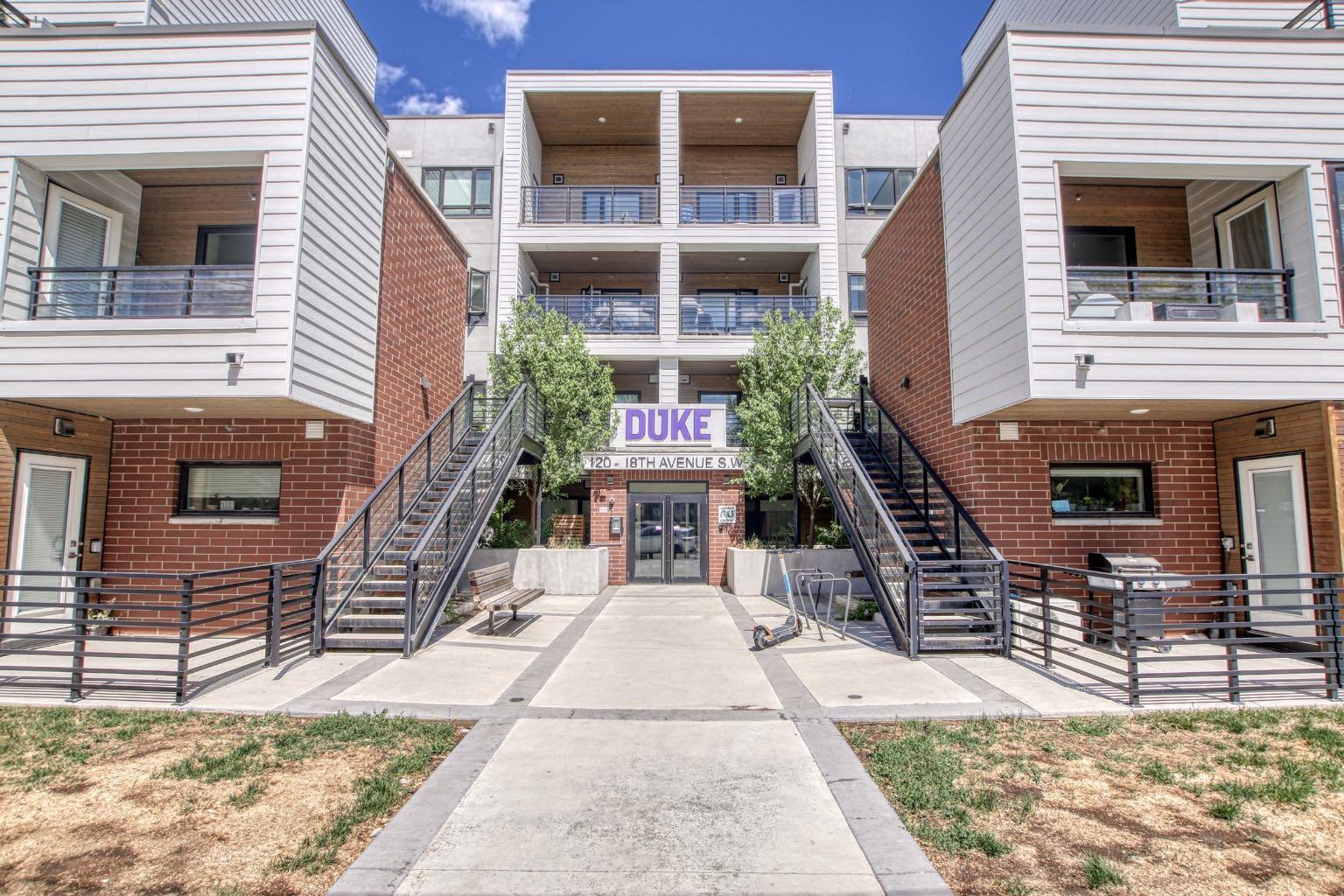 Property Photo: 120 18 Avenue SW 207 AB T2S 3H5
