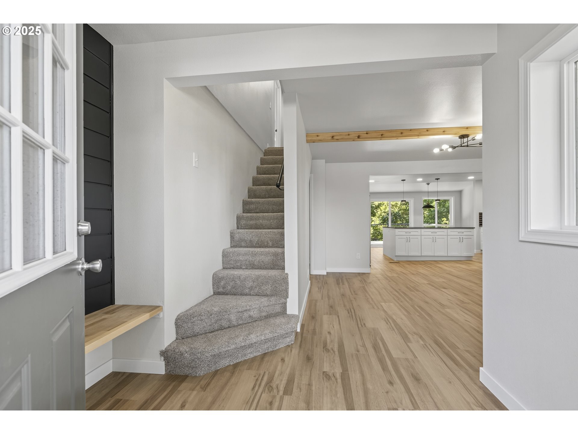 Property Photo:  4319 NE 42nd St  WA 98661 