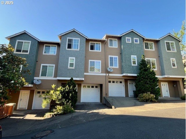 Property Photo: 10478 NW Forestview Way OR 97229