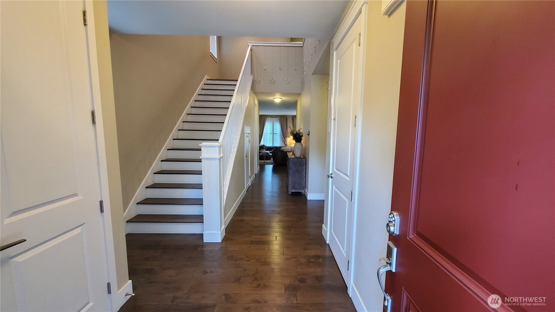 Property Photo:  106  203rd Place SW  WA 98036 