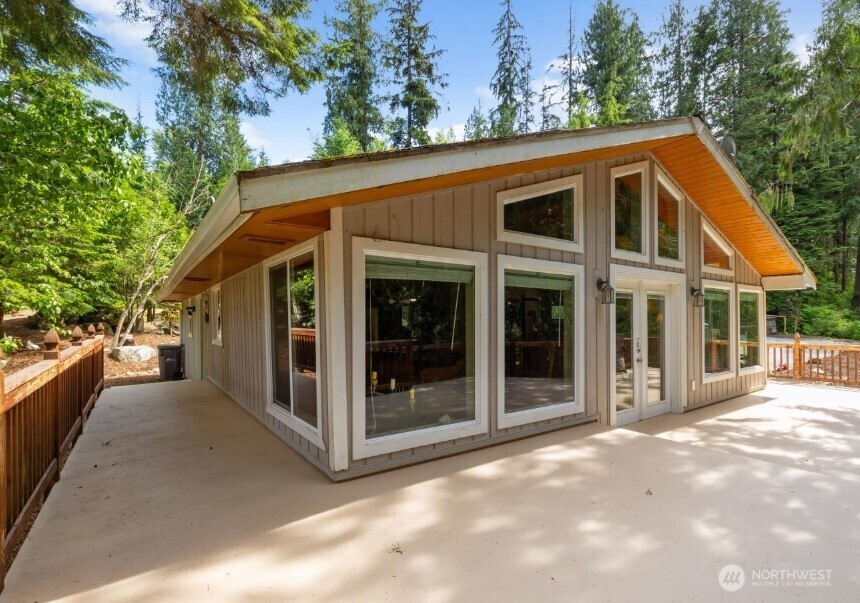 Property Photo: 19521 Big Four Place WA 98252