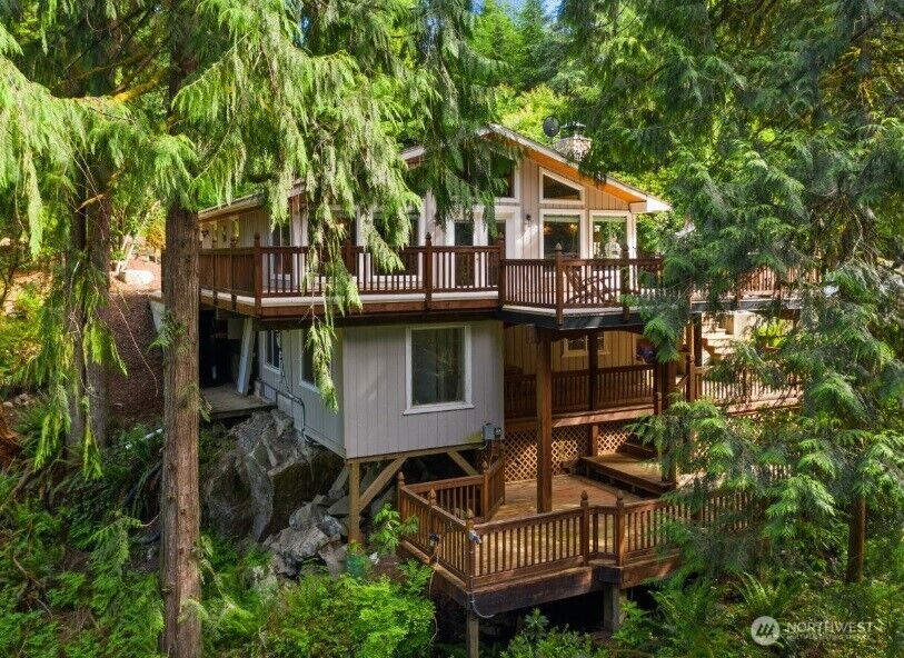 Property Photo:  19521  Big Four Place  WA 98252 