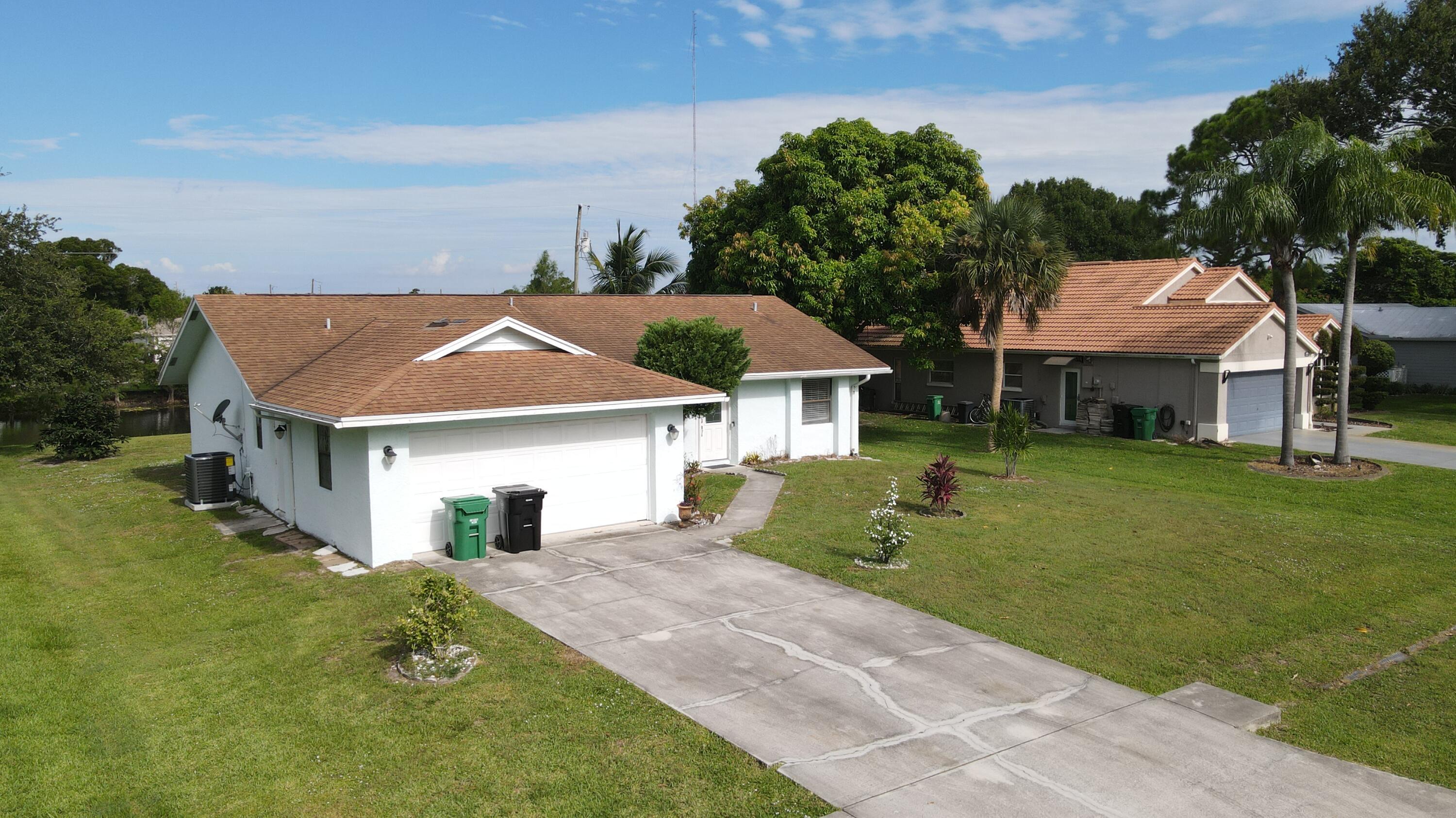 Property Photo:  2282 SE McMaster Street  FL 34952 