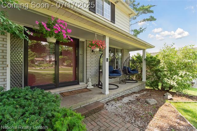 Property Photo:  6627 Balmoral Terrace  MI 48346 