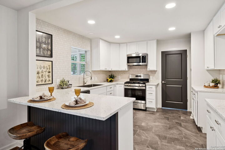 Property Photo:  602 Antler  TX 78213