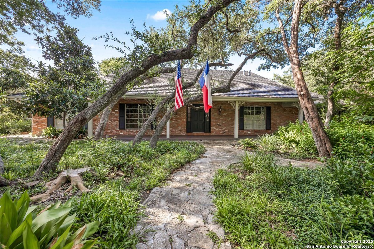102 W Mossy Cup  Shavano Park TX 78231 photo