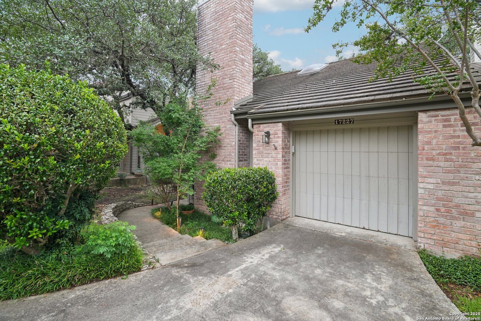 17227 Pebble Beach  San Antonio TX 78248 photo