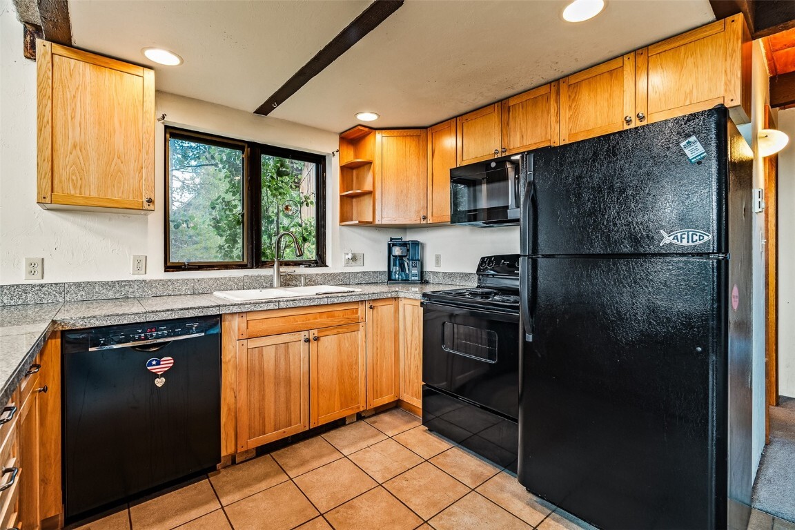Property Photo:  243 Lone Hand Way  CO 80424 