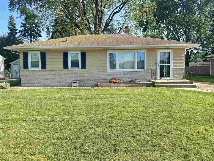 1636 Henderson Avenue  Beloit WI 53511 photo