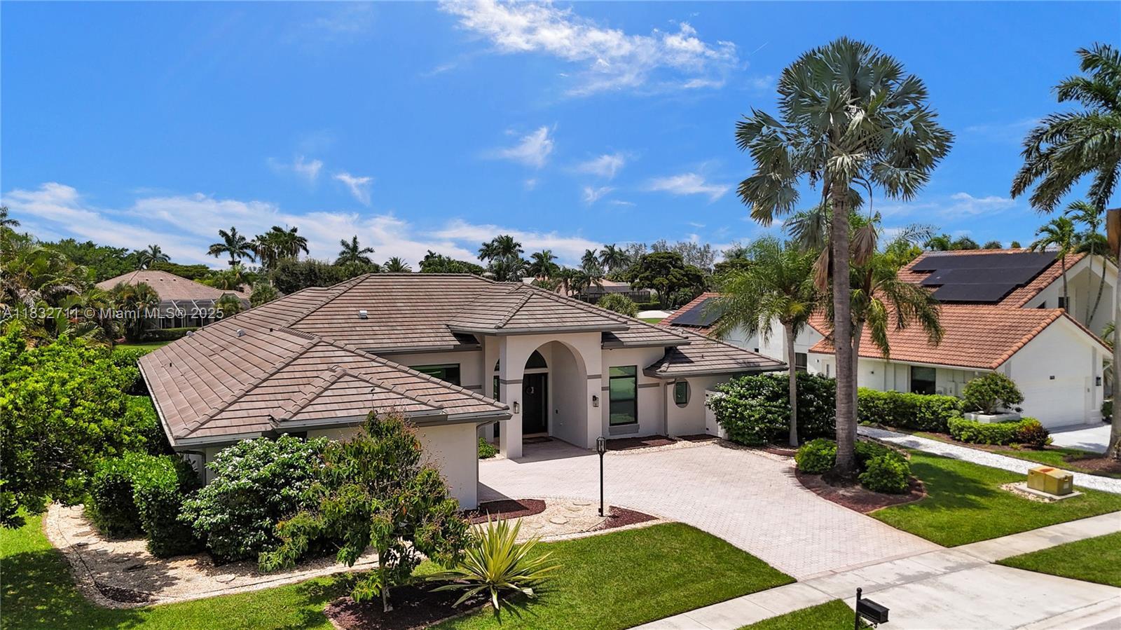 Property Photo: 17809 Southwick Way FL 33498