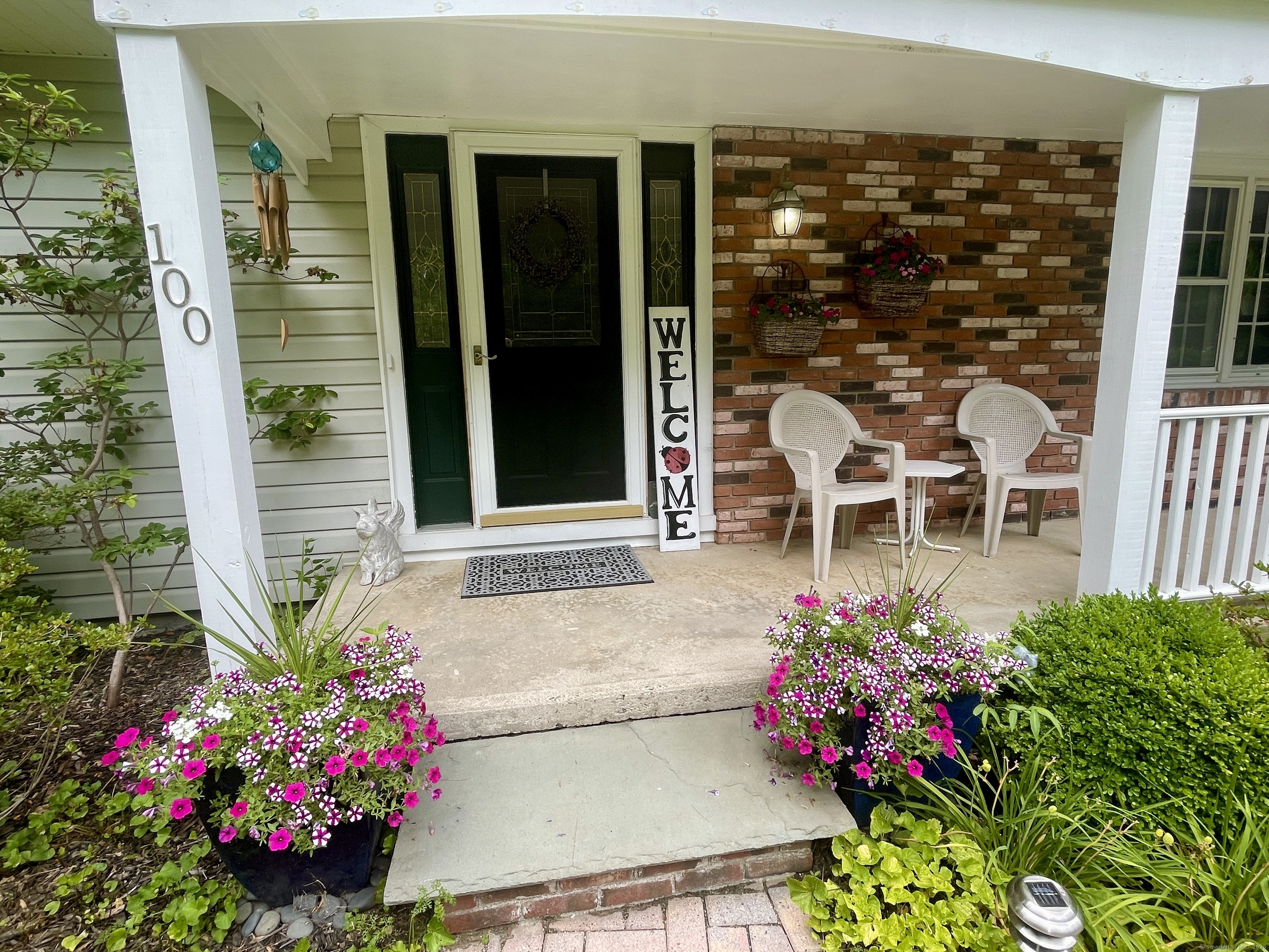 Property Photo:  100 Horse Tavern Road  CT 06611 