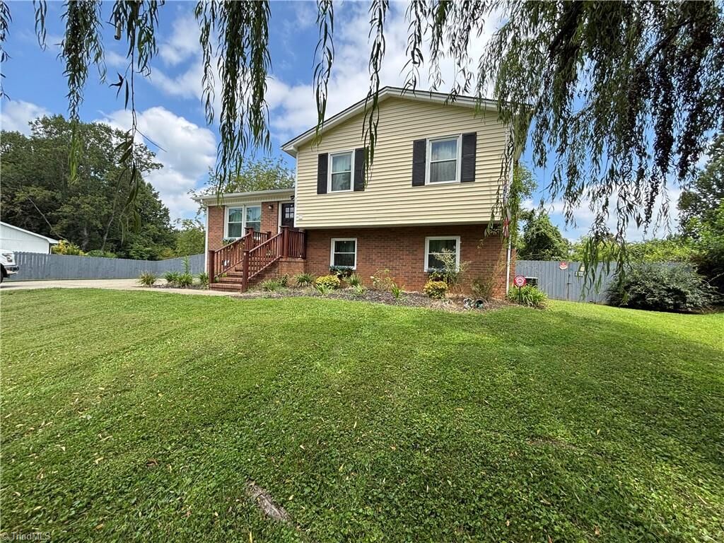 Property Photo: 614 White Pines Country Club Road NC 27030