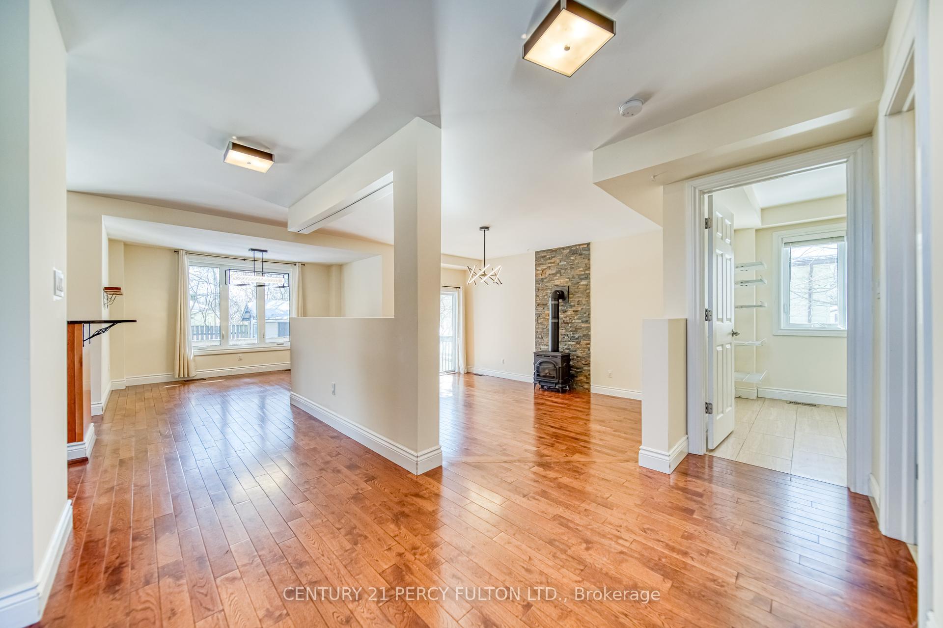 Property Photo:  15 James Avenue  ON L9Z 2X3 