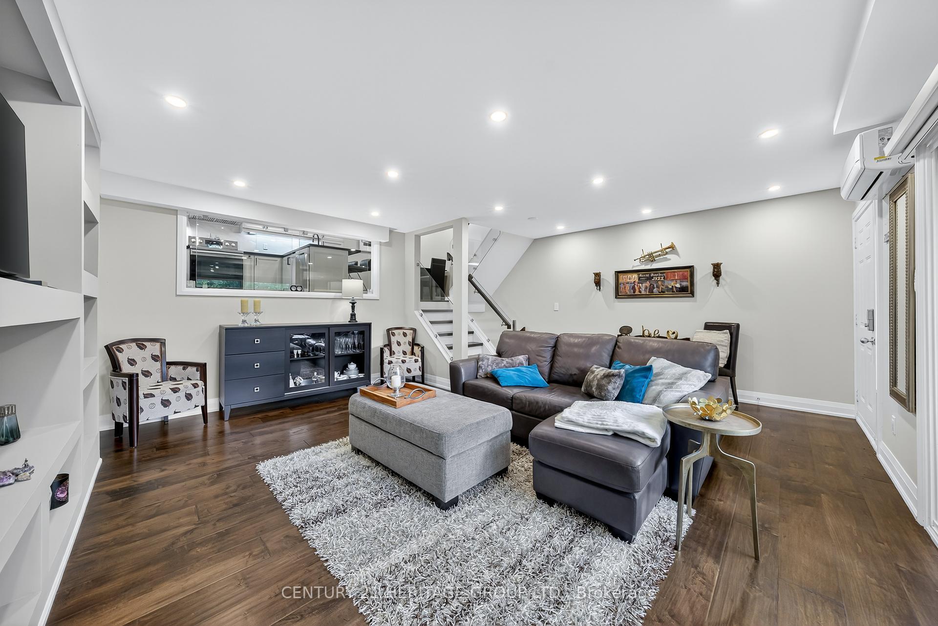Property Photo: 223 Milestone Crescent ON L4G 3M2