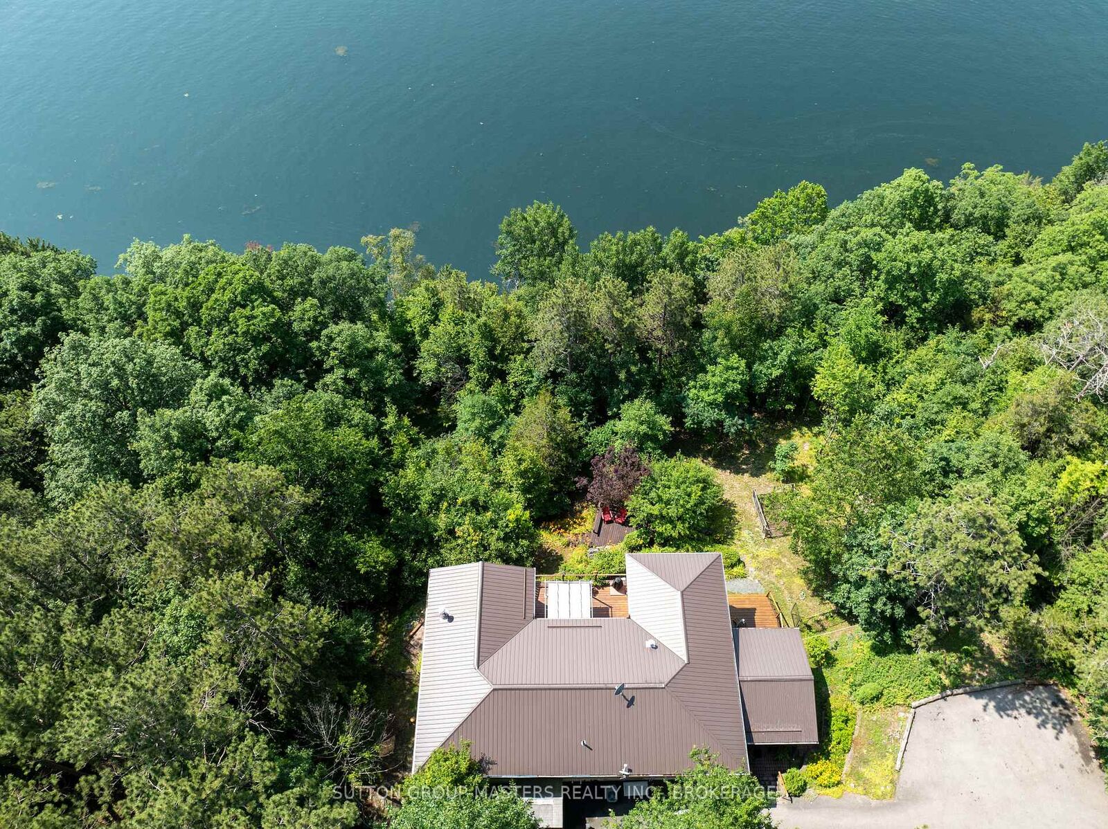 Property Photo: 715 North Shore Road ON K0G 1X0