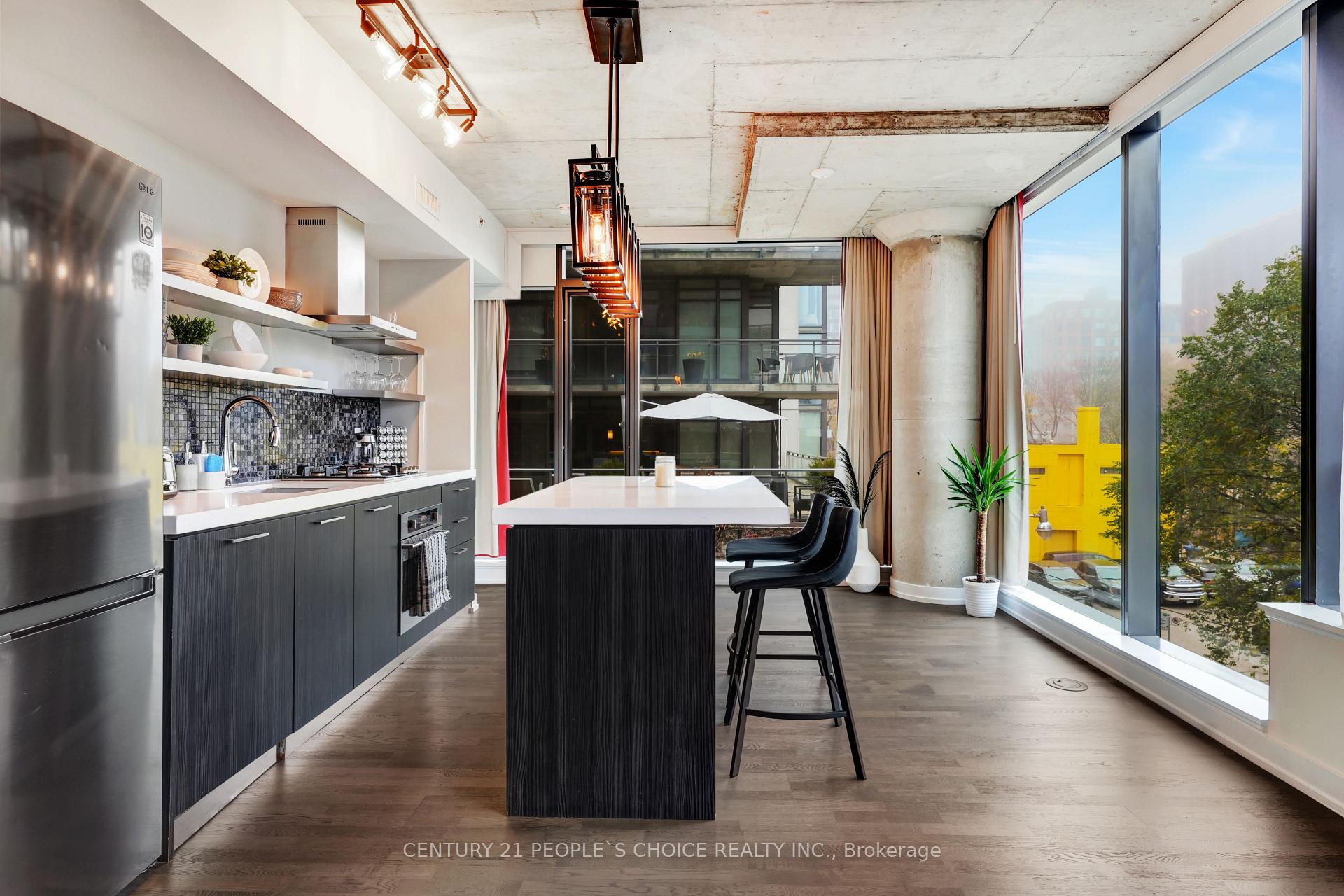 Photo de la propriété: 560 King Street W 305 ON M5V 1M3
