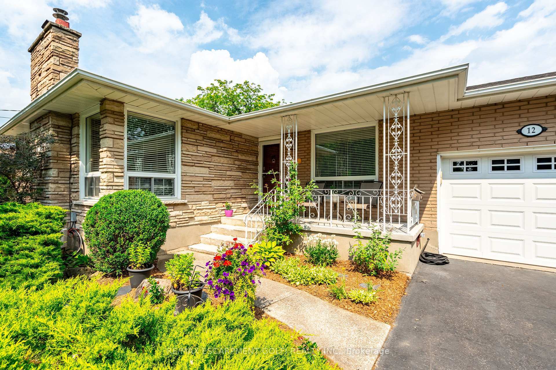 Property Photo: 12 Viking Drive ON L2M 2V3